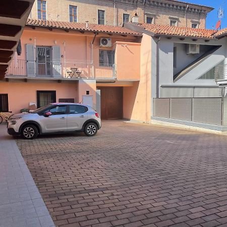 Apartament Ca D La Trifola Free Parking Alba  Zewnętrze zdjęcie